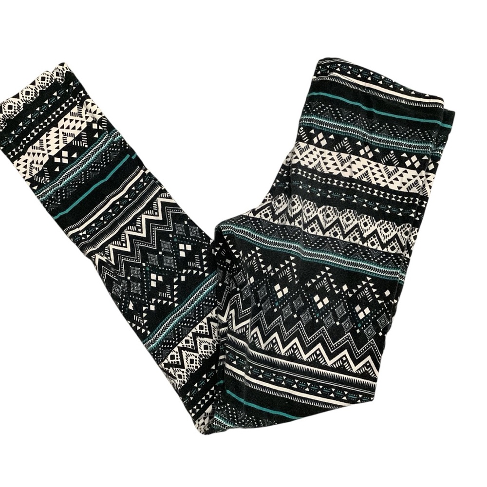 Full Tilt Juniors Leggings with Black, White, and Teal Tribal Pattern Size S